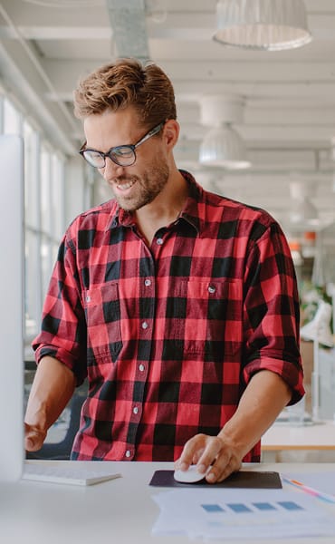 Standing Desk, stay healthy at work